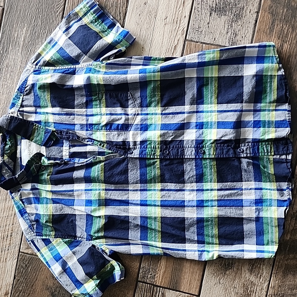 Aeropostale Plaid Short Sleeve Button-up